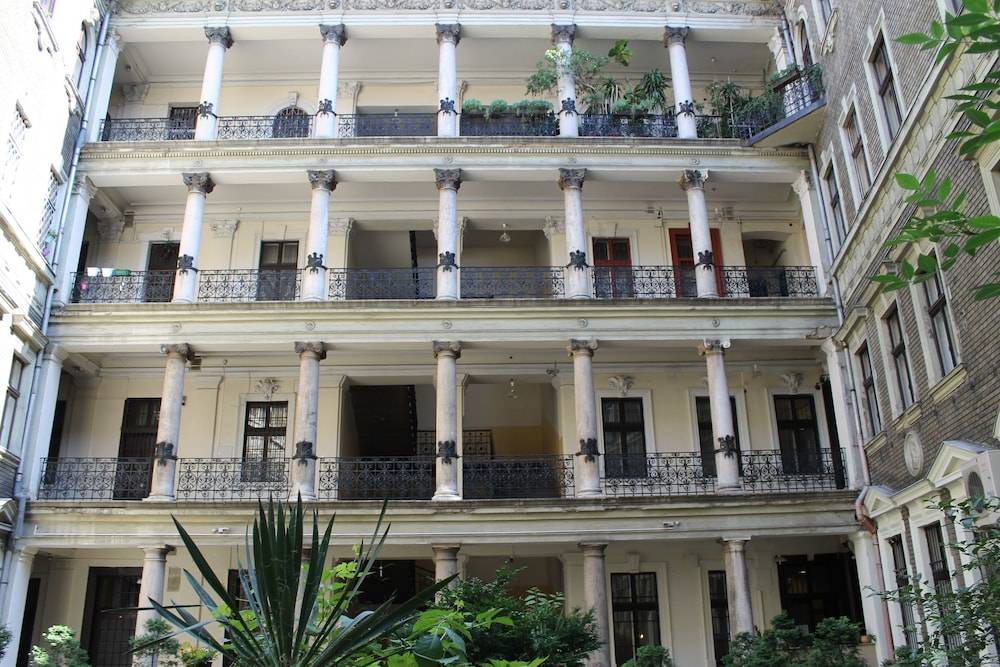 Omega Guesthouse Budapest 1