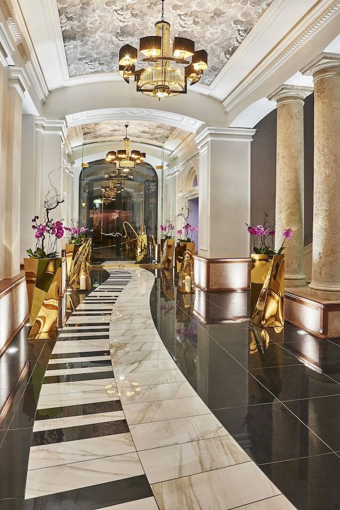 Aria Hotel Budapest by Library Hotel Collection 2