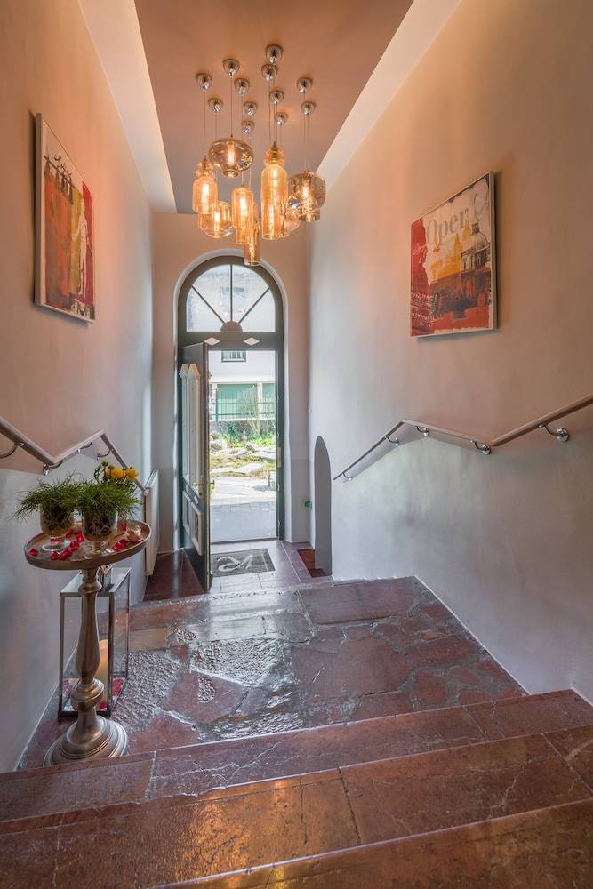 Hotel Rosenvilla 2