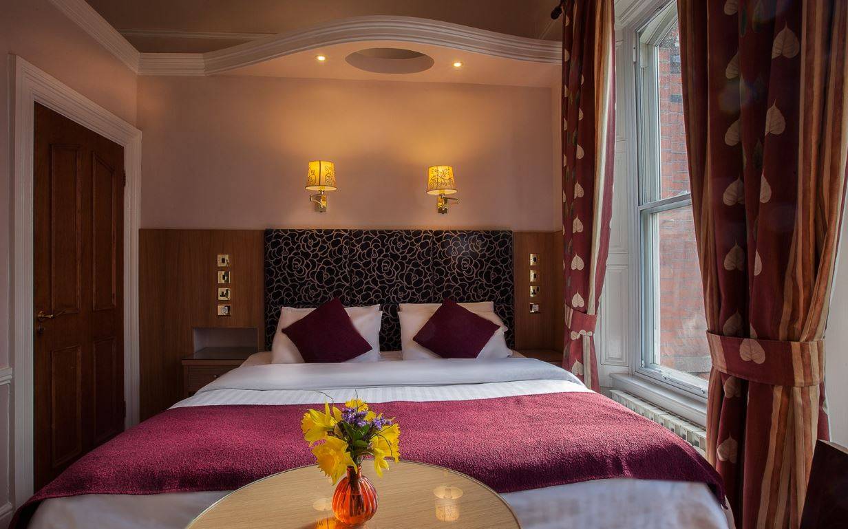 Roxford Lodge Hotel 1