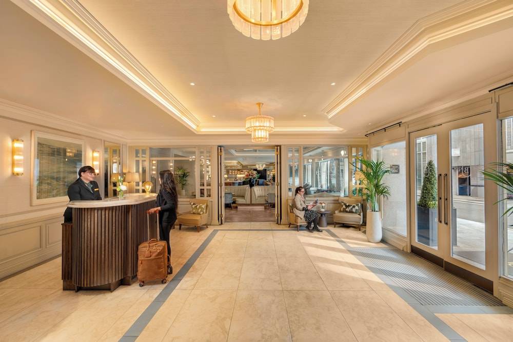 Brooks Hotel 2
