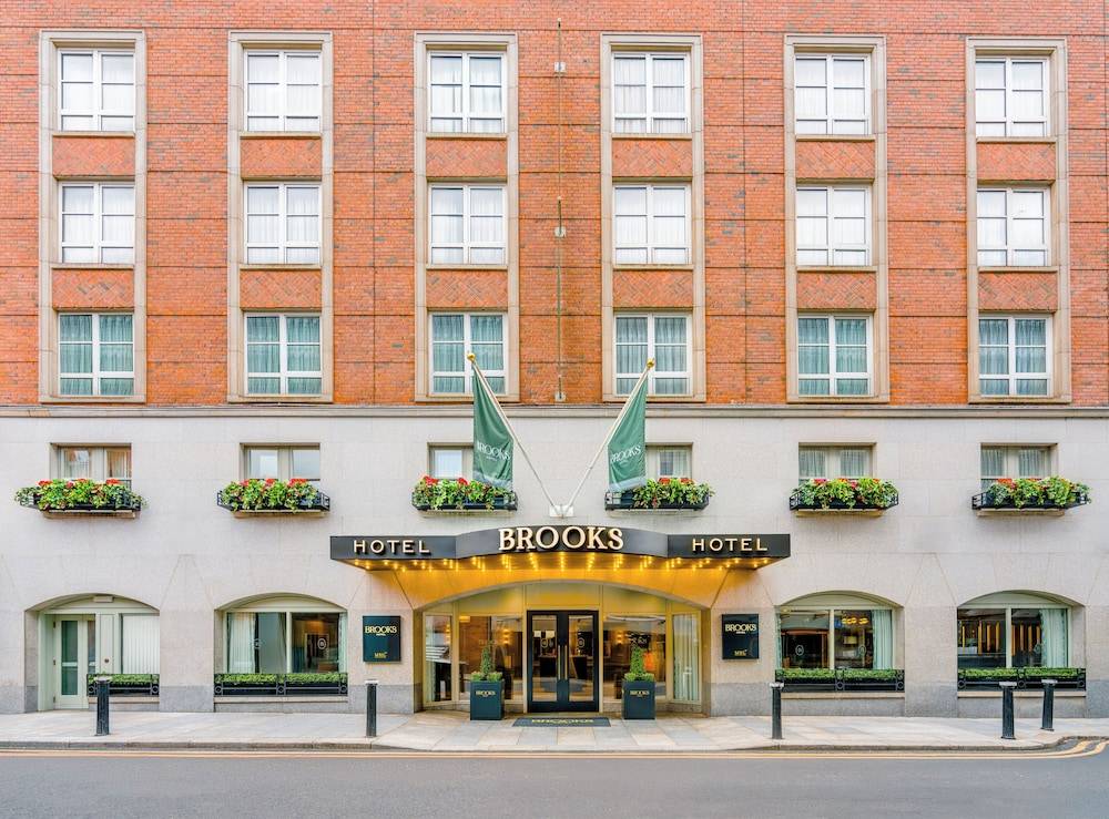 Brooks Hotel 1