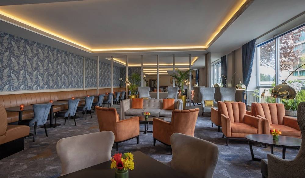 Grand Canal Hotel 2