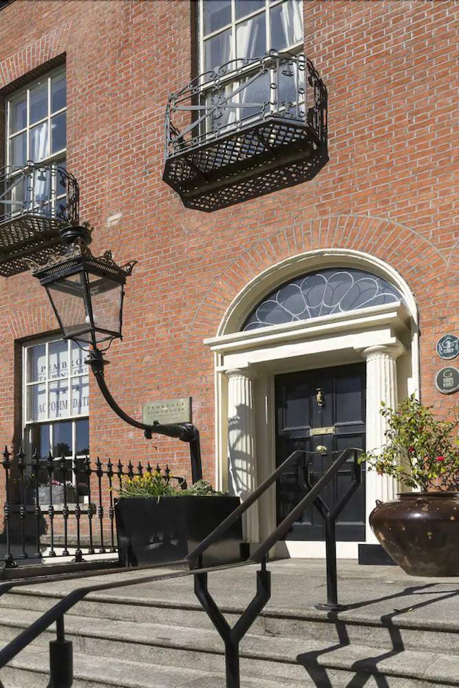 Pembroke Townhouse 1