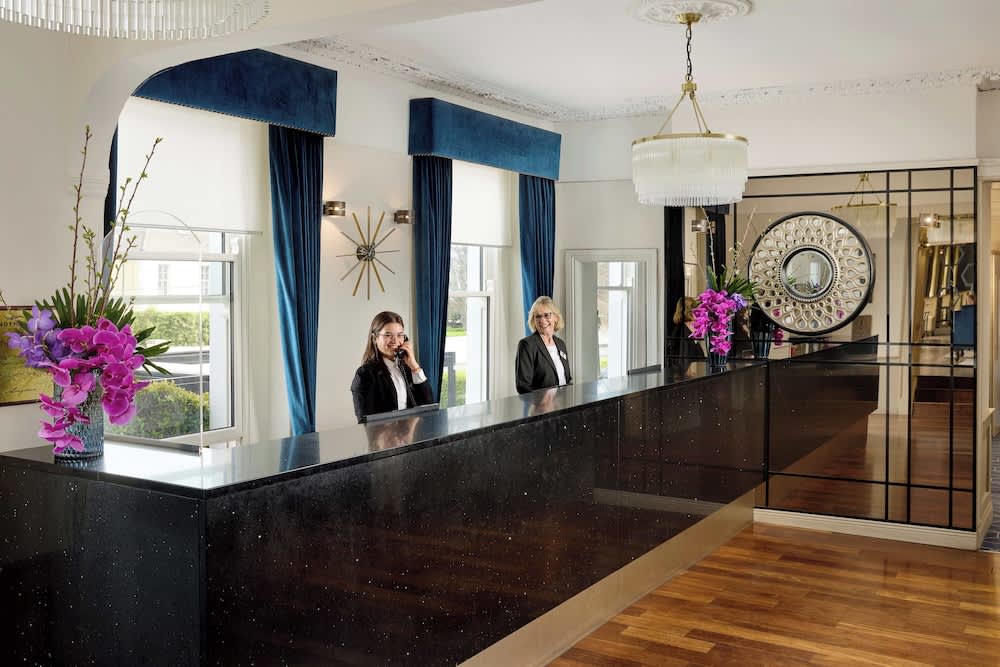 The Sandymount Hotel 2