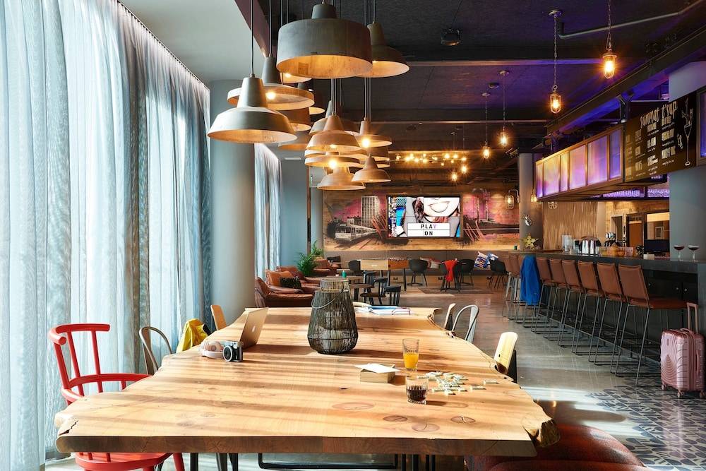 Moxy Dublin City 1