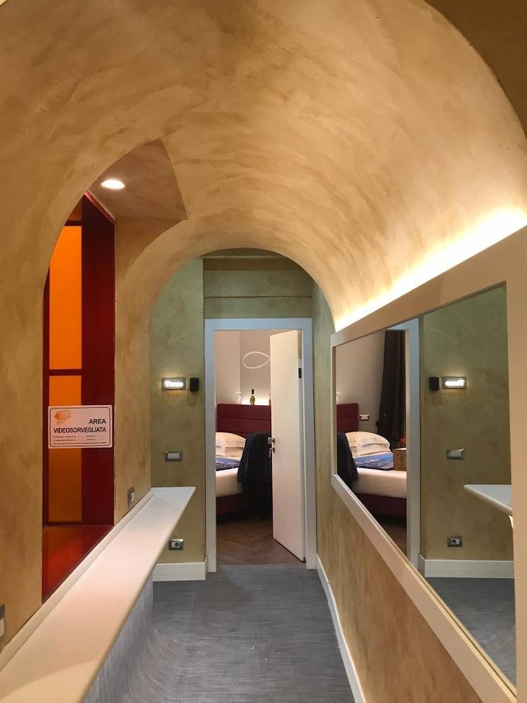 Artemide Guest House 2