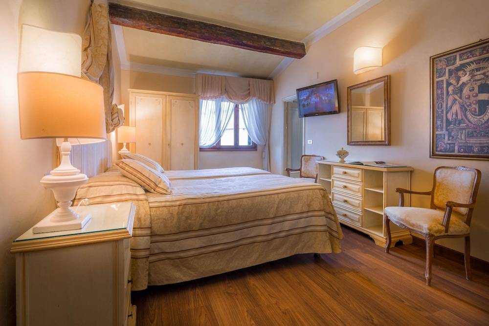 Hotel Palazzo dal Borgo 2