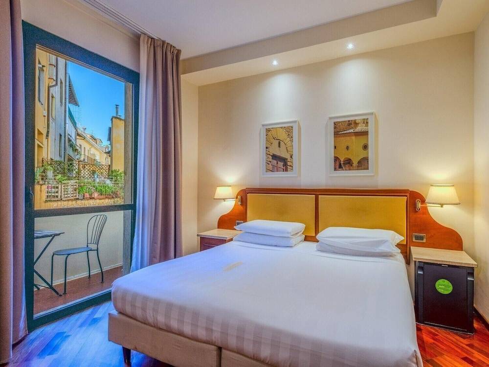 B&B Hotel Firenze Pitti Palace al Ponte Vecchio 2