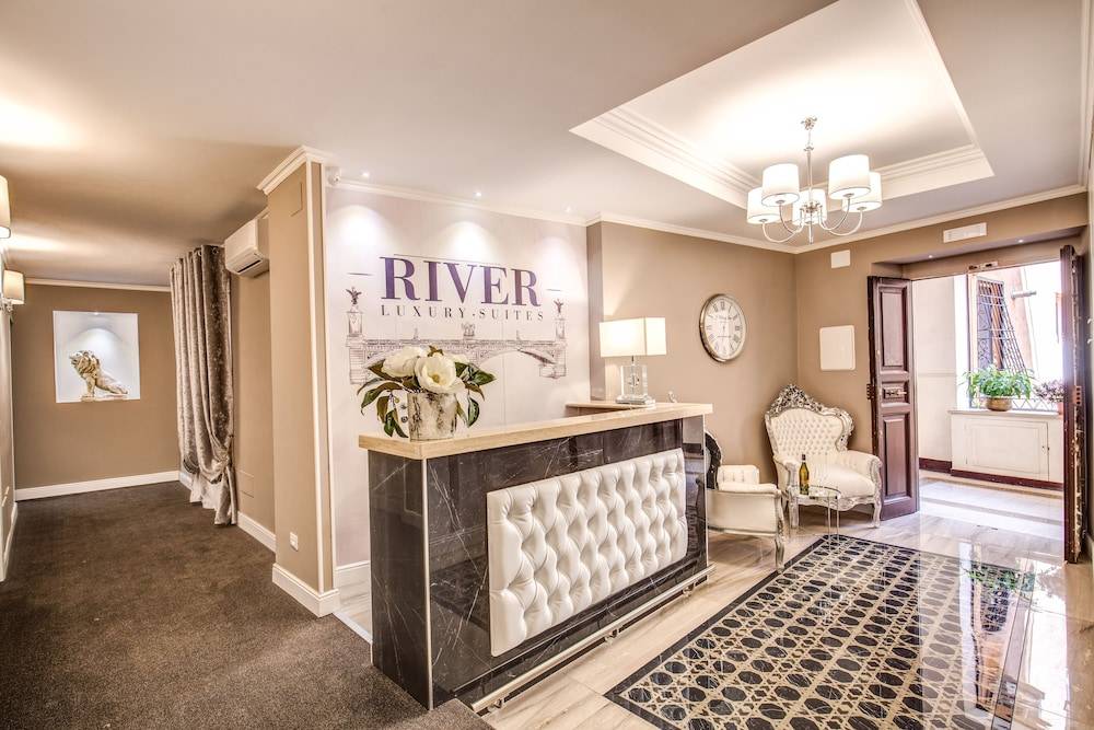 River Luxury Suites 1