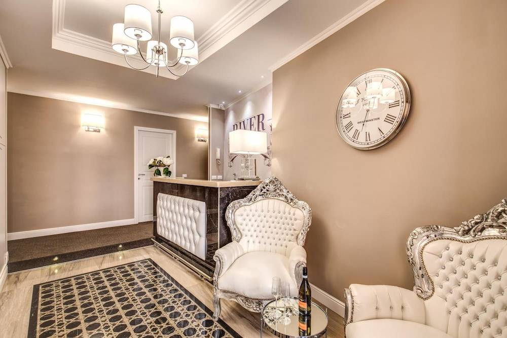 River Luxury Suites 2