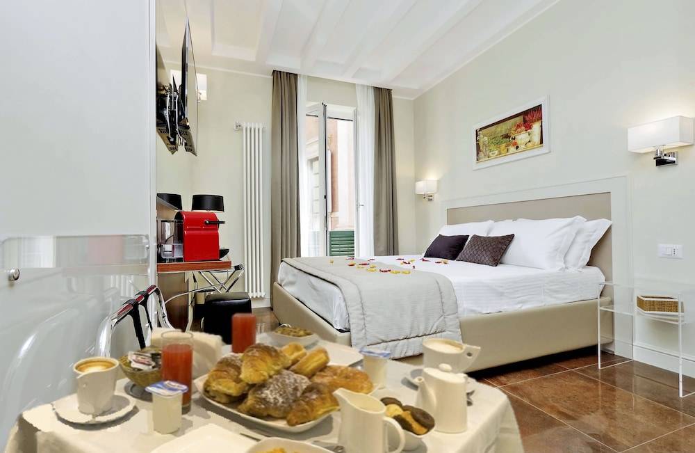 Piazza Venezia Grand Suite 1