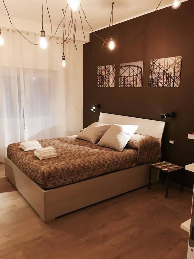 Verrazzano 37 Guest House 1