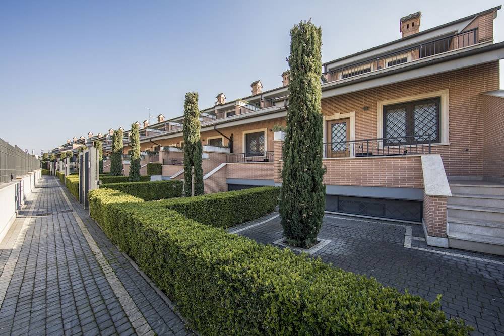 Borgo Aureo 1