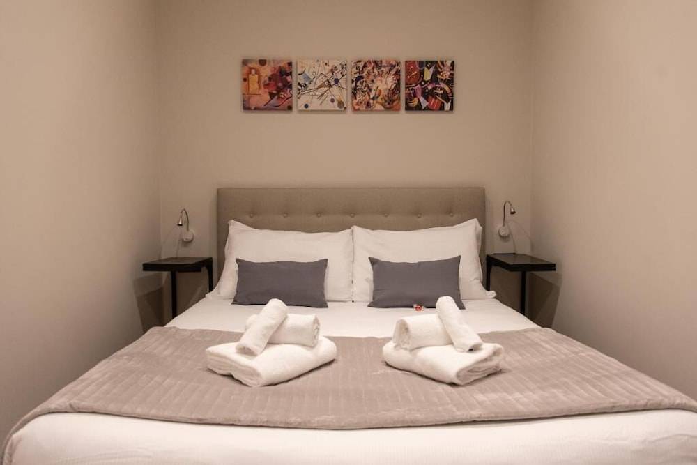 XXIV Domus Luxury Suites 1