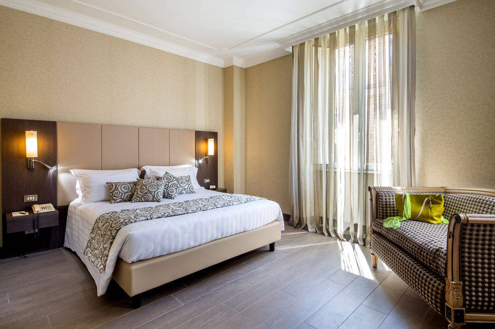 Hotel Savoy 1