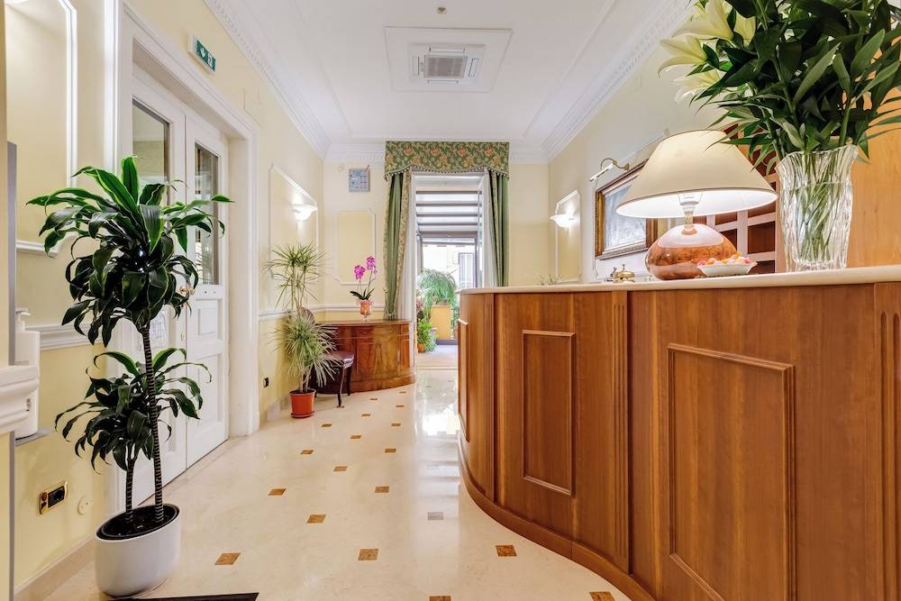 Hotel Cellini 2