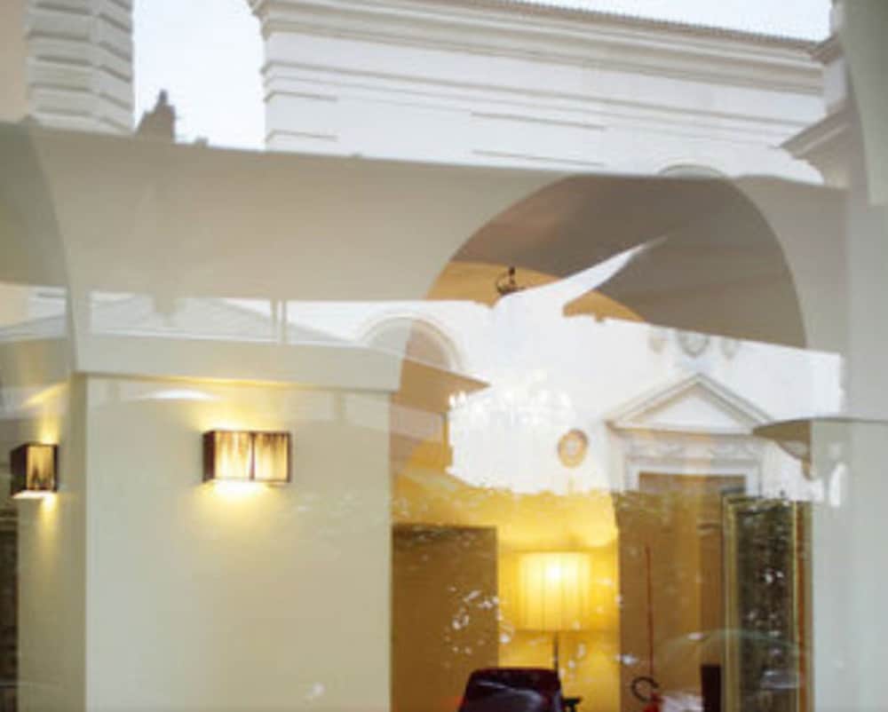 Hotel Albergo Santa Chiara 2