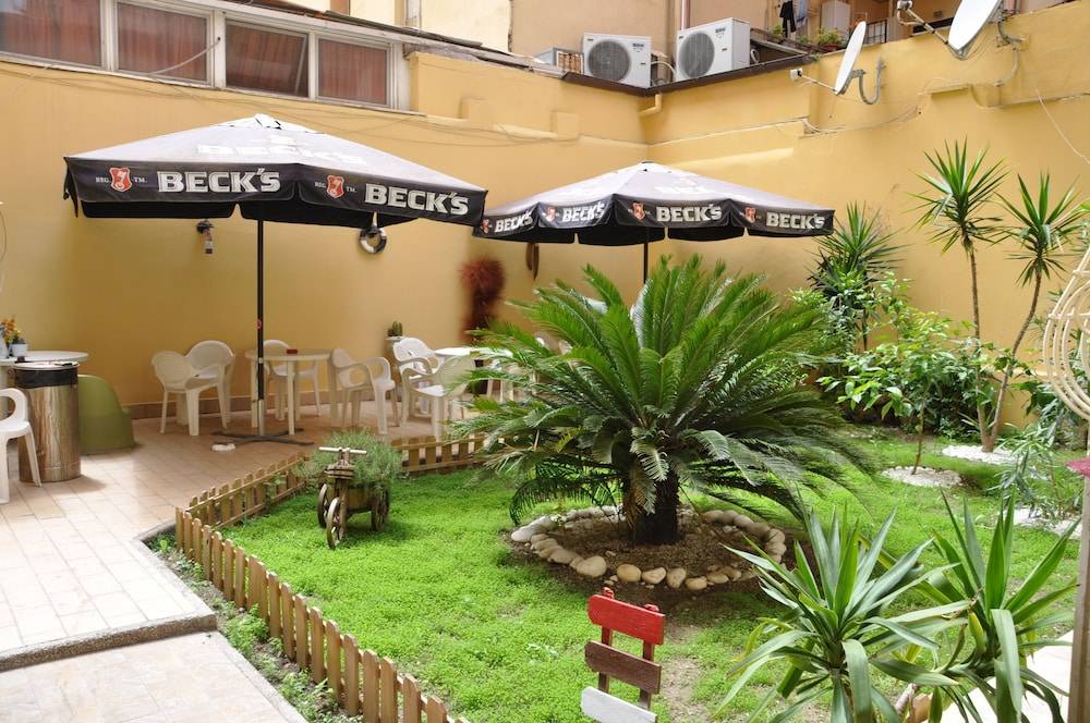 Freedom Traveller Hostel 1