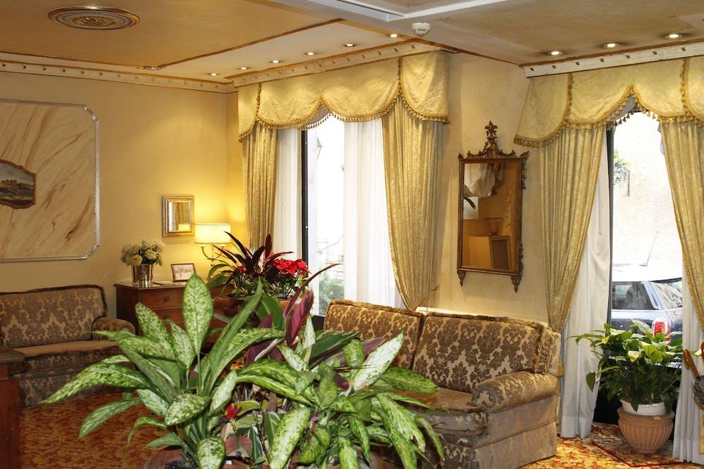Hotel Eliseo 2