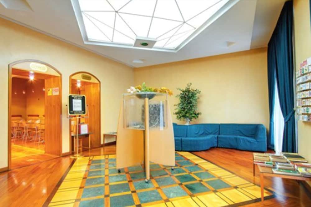 Hotel Corot 2