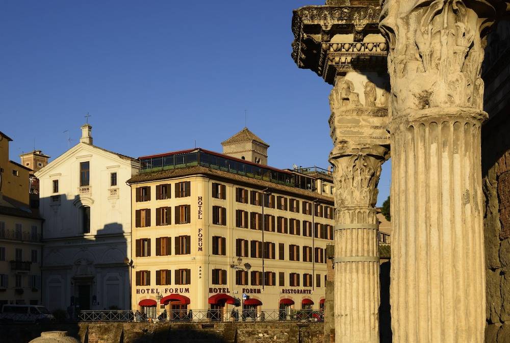 Hotel Forum 1
