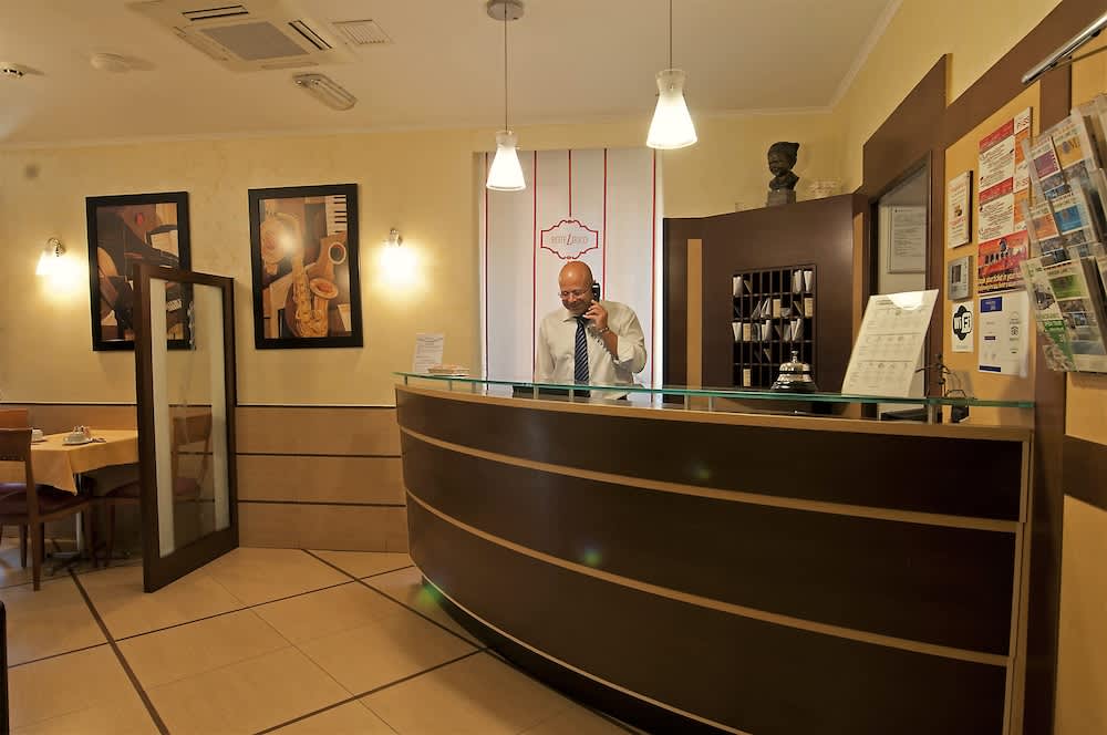 Hotel Lirico 2