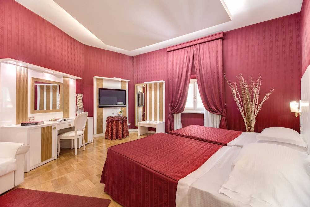 Relais Fontana Di Trevi Hotel 1