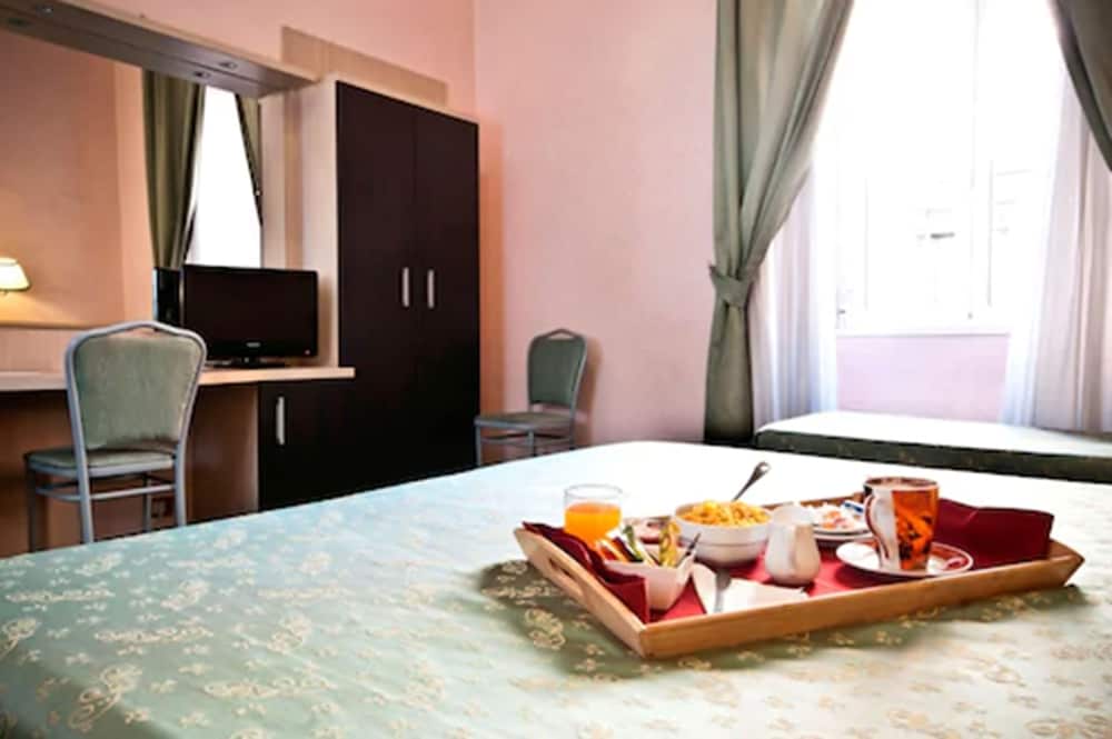Hotel Priscilla 1