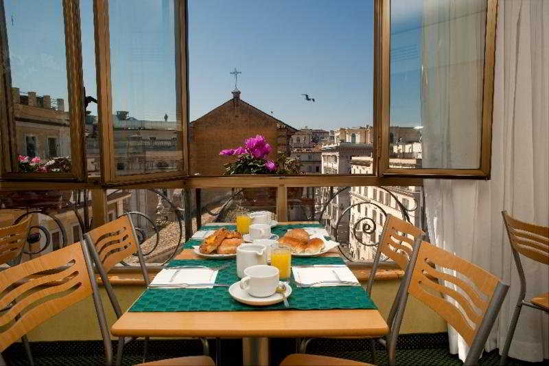 Hotel Tritone 2
