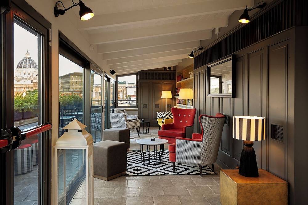 Trianon Borgo Pio Aparthotel 1