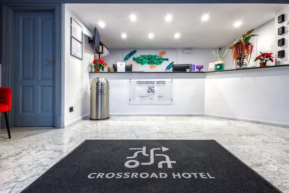 Crossroad Hotel 2