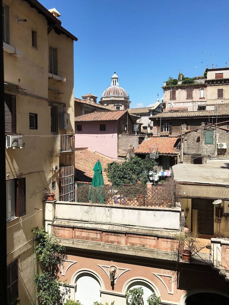 San Daniele Bundi House 1