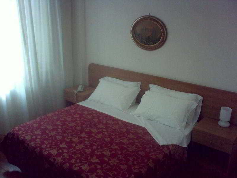 Roma Room Hotel 2
