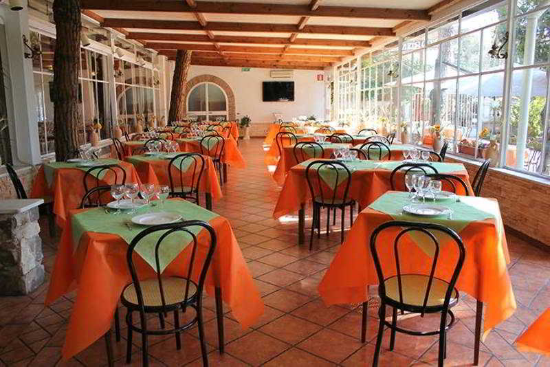Hotel Romulus 1