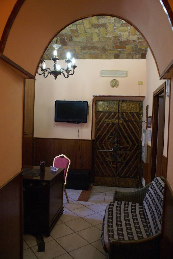 Hotel Farini 2