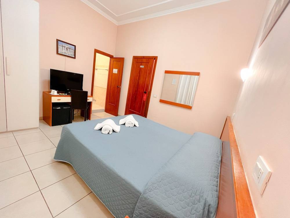 Alius and Freerome Hotel 2