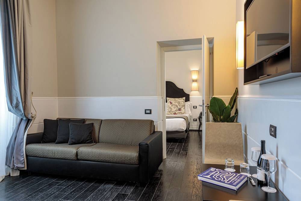 The Independent Suites 2