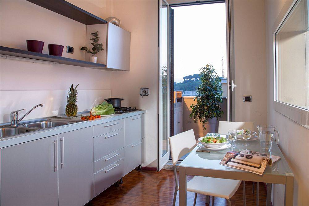 ROMA DREAMING APARTHOTEL 1