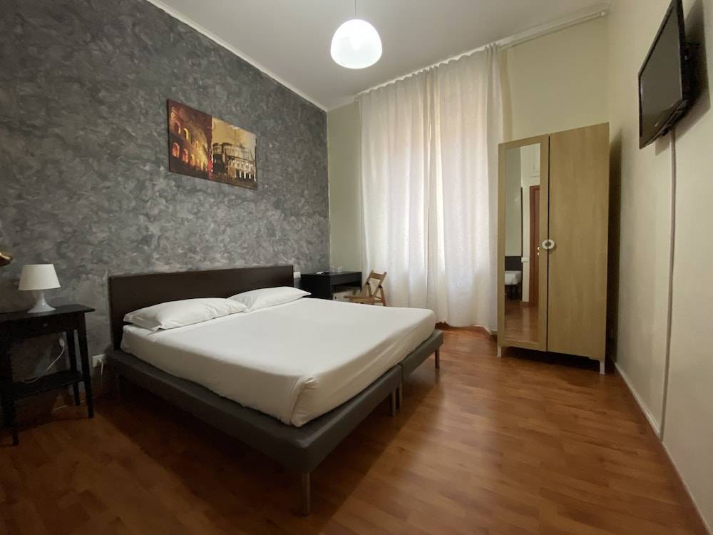 The Place In Rome Guest House 1