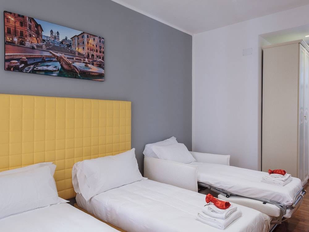 Lh Royal Suites Terrace 2