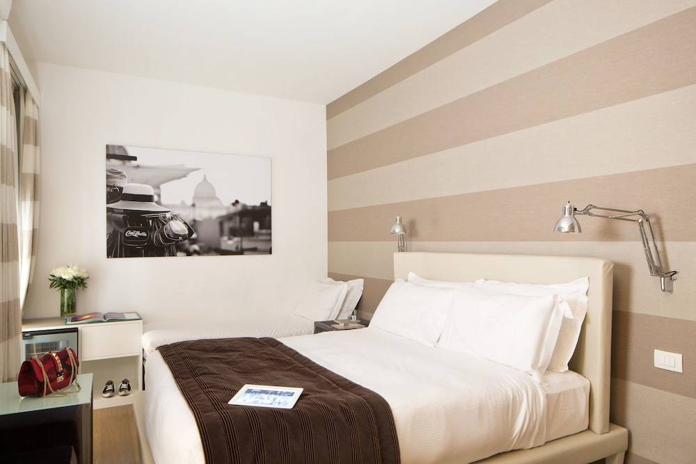 Via Del Corso Home Roma 1