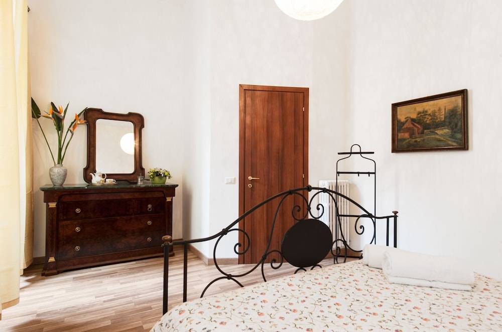 Rome Center Rooms 2