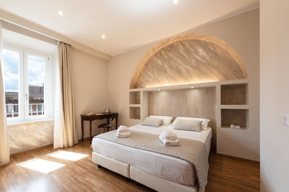 Top Floor Colosseo Guesthouse 1