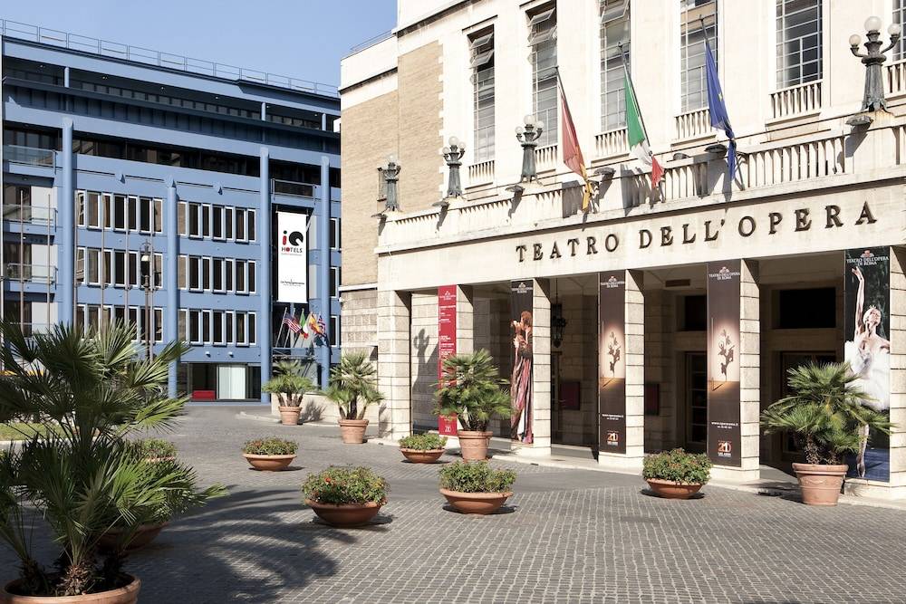 iQ Hotel Roma 1