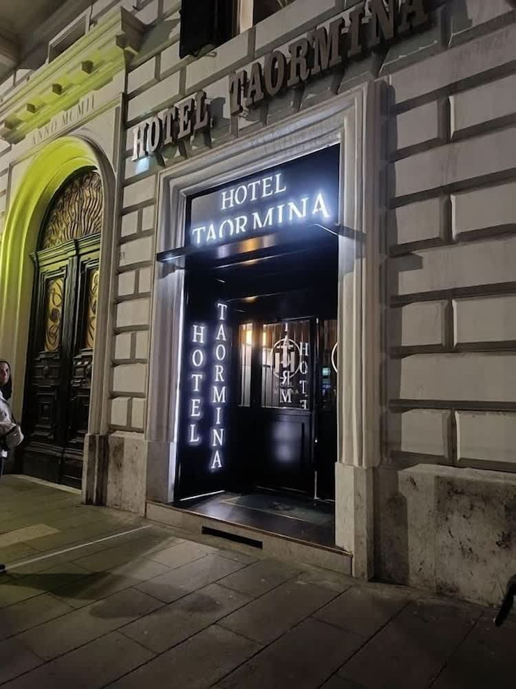 Hotel Taormina 1