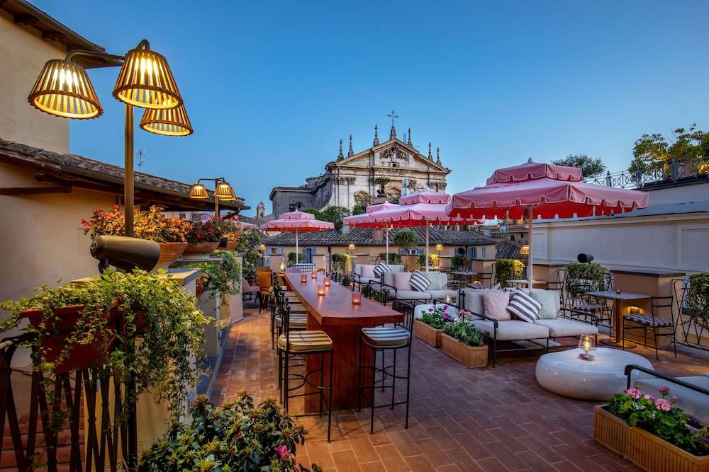 9Hotel Cesari 1