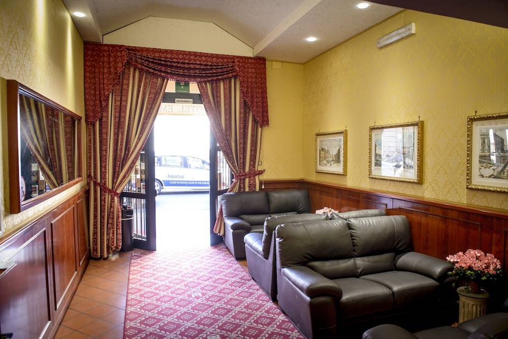 Hotel Emmaus 2
