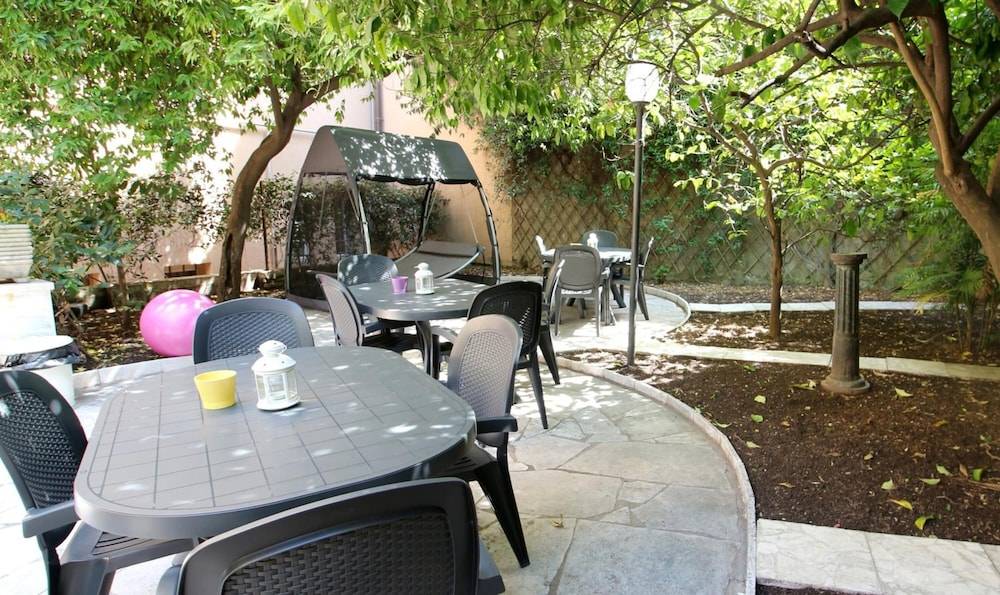 NEW GENERATION HOSTEL Rome center 1