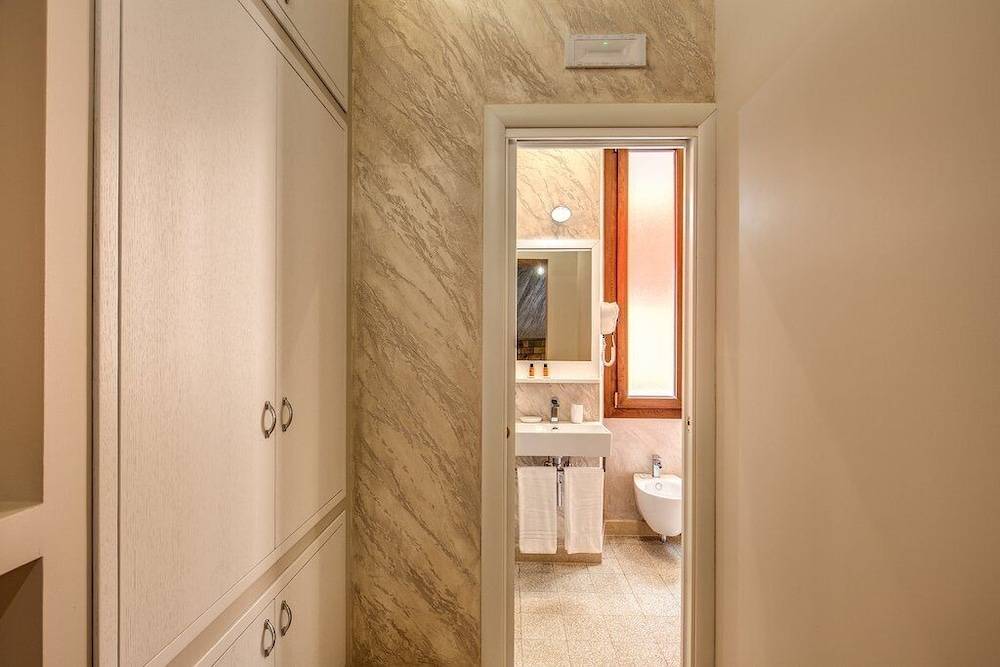 Colosseo Accomodation Room Guest House 2